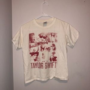 Taylor Swift t-shirt